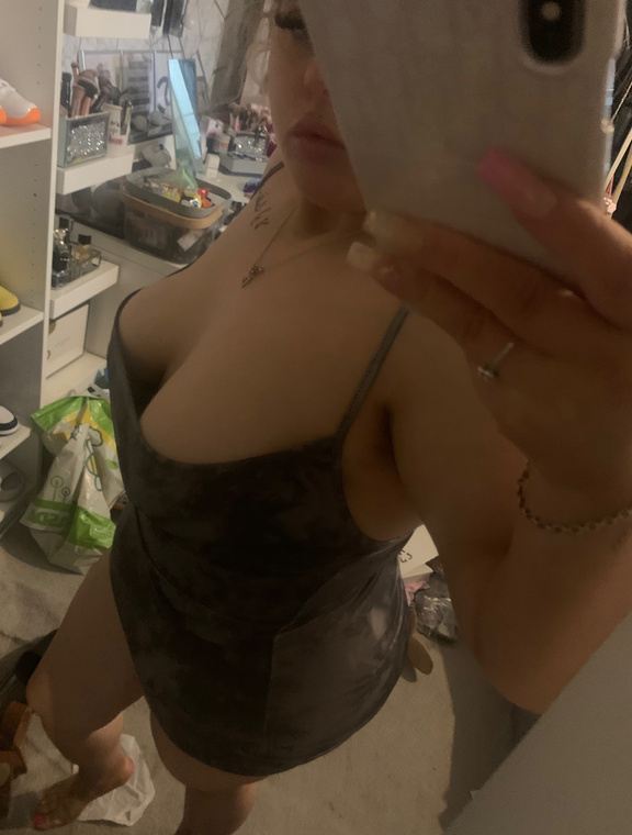 Kinkybitch Onlyfans pictures