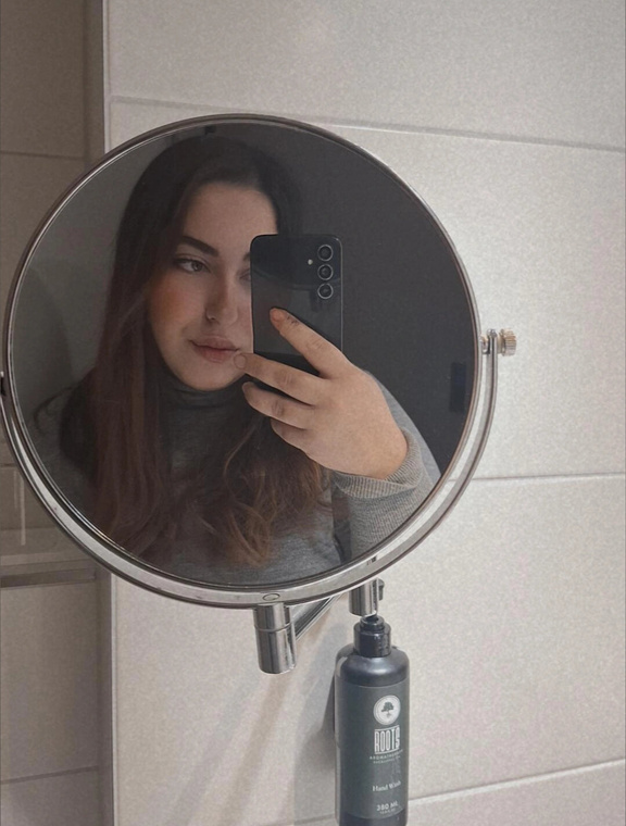 Momo & Semay Onlyfans pictures