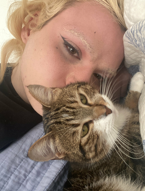 GeekyCatBoi Onlyfans pictures